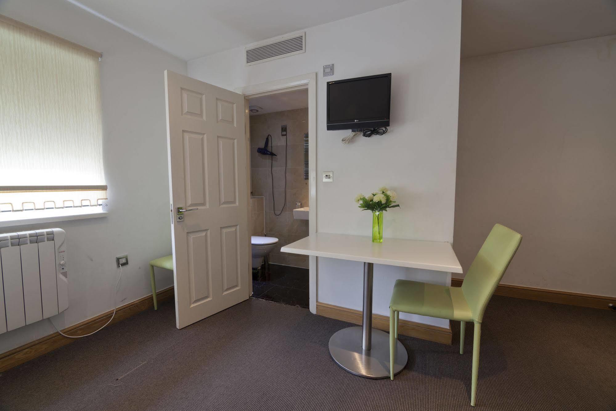 Aparthotel NOX West End Lane II London Exterior foto