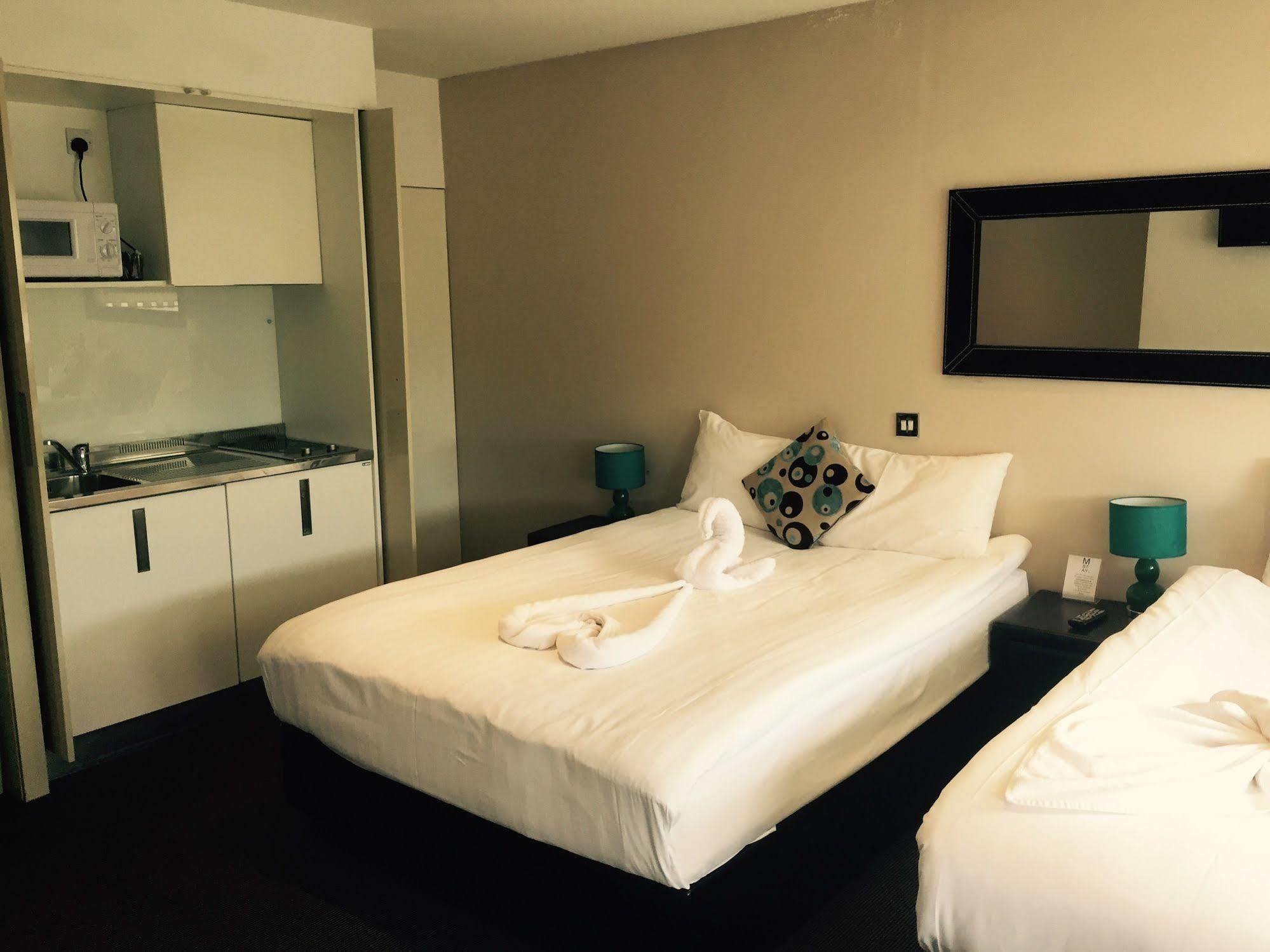 Aparthotel NOX West End Lane II London Exterior foto